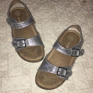 Cat and Jack footbed saddles size 10 kids.